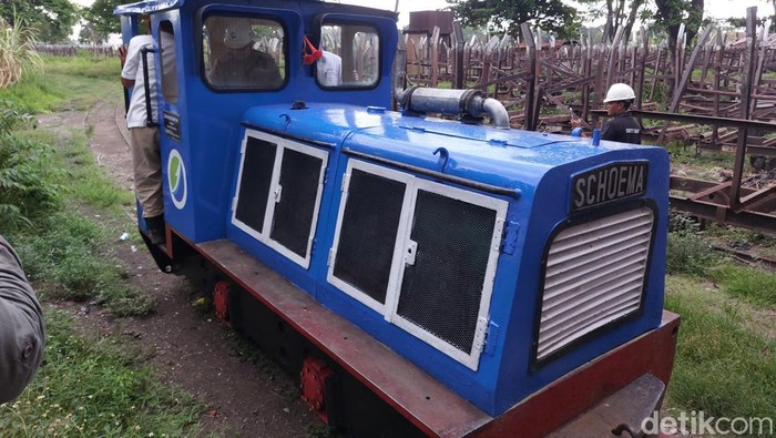 Kereta lori di PG Rajawali Sindanglaut