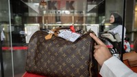 Dilaporkan sebanyak 13 barang tidak bergerak dan 69 barang bergerak yang akan dilelang.