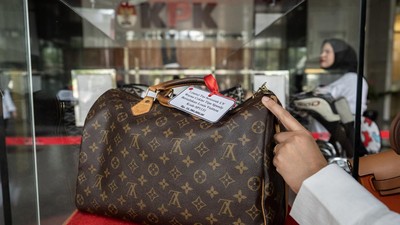 KPK Bakal Lelang Barang Mewah Rampasan Koruptor