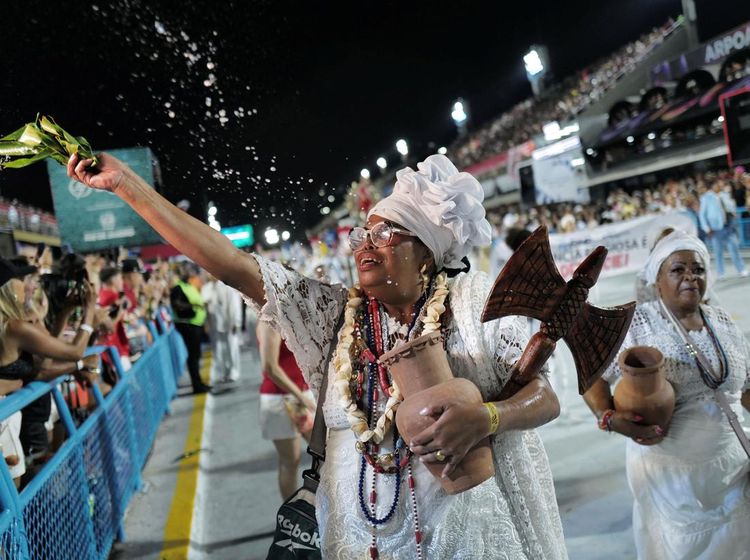 Pawai Pembersihan Rohani Tandai Dimulainya Karnaval Terbesar di Brasil