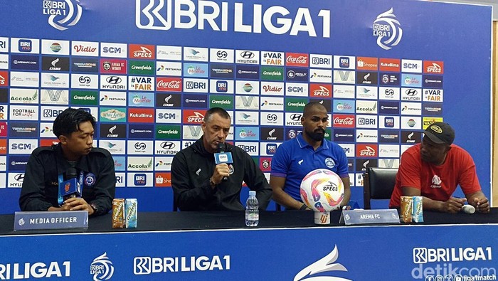 Pelatih Arema FC Ze Gomes