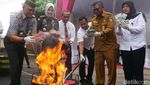 Pemusnahan Uang Palsu Hingga Narkoba di Kejari Jombang