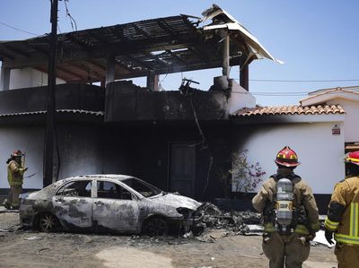 Pesawat Kecil Jatuh dan Tabrak Rumah Warga di Peru