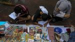 Potret Sekolah Pinggir Jalan Gratis di Serang