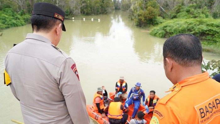 Proses pencarian dipimpin Kapolda Riau Irjen Mohammad Iqbal. (Dok Humas Polda Riau)