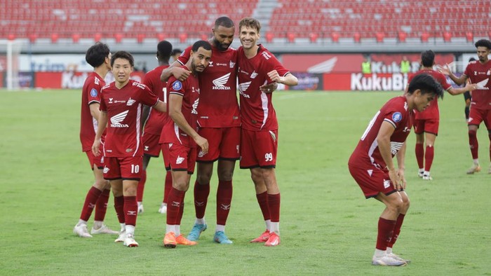 PSM Makassar menang 1-0 atas Persija Jakarta dalam laga Liga 1 2024/2025 di Stadion Kapten I Wayan Dipta.