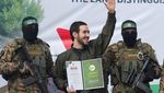 Sandera Israel Cium Kepala Militan Hamas Saat Dibebaskan
