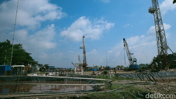 Tim LH dan Polda cek persawahan di sebelah lokasi Pad B Pertamina EP Sukowati Field.