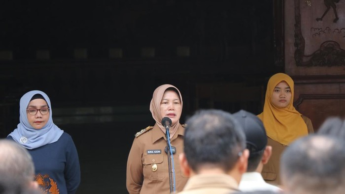 Wabup Nurul Azizah memberikan pengarahan di hadapan jajaran Kepala OPD dan ASN Pemkab Bojonegoro.