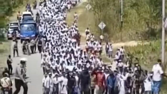 Siswa SD, SMP dan SMA di Kabupaten Yalimo, Papua Pegunungan, menggelar demonstrasi menolak program makan bergizi gratis (MBG) dari pemerintah pusat.