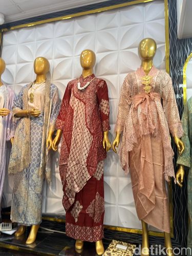 Zain Fashion Lantai Dasar Blok A2A No.1 menjual semi kebaya.
