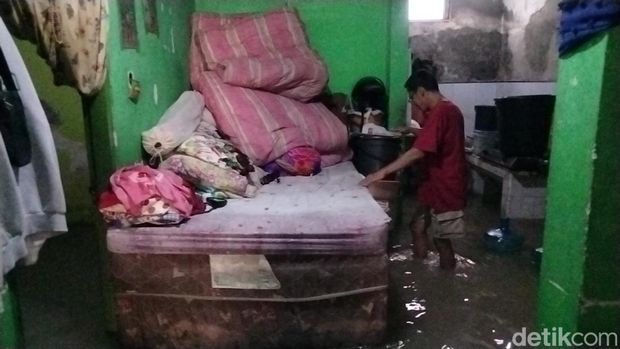 Banjir di Desa Bambe, Driyorejo, Gresik.