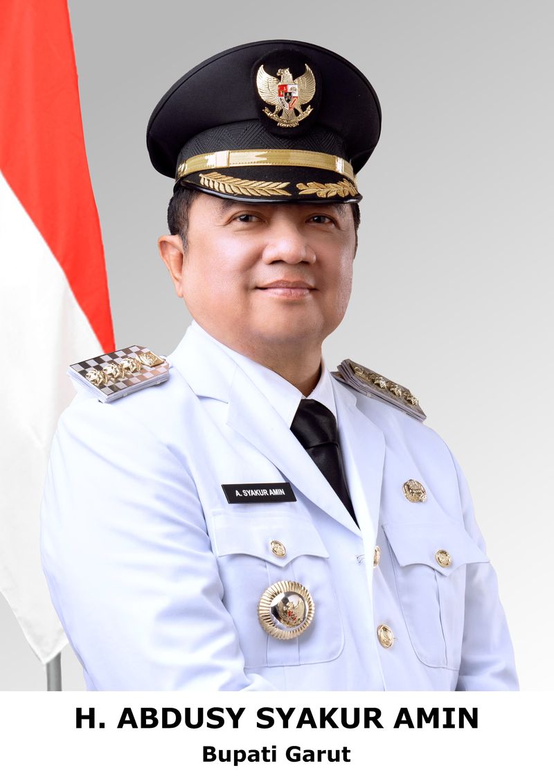 Bupati Garut Abdusy Syakur Amin