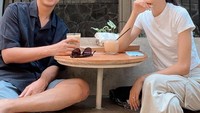 Sebagai penggemar kopi, keduanya sering bepergian hanya untuk mencari kopi enak di berbagai kafe. Foto: Instagram @miktambayong