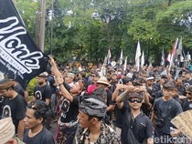 Aksi Jilid II, Driver Pariwisata Kembali Geruduk DPRD Bali