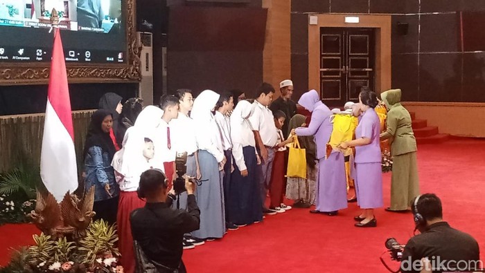 Dharma Pertiwi menggelar kegiatan bakti sosial di 1.430 titik (Maulani Mulianingsih/detikcom).