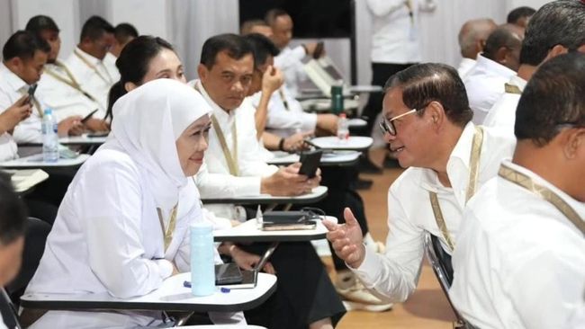 Gubernur Jawa Timur Khofifah Indar Parawansa membagikan momen akrab dengan Gubernur Jakarta Pramono Anung hingga Gubernur Malut Sherly Tjoanda di retret kepala daerah. (dok. Instagram @khofifah.ip)