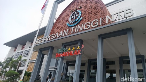 Ilustrasi - Gedung Kejaksaan Tinggi (Kejati) Nusa Tenggara Barat (NTB). (Foto: Edi Suryansyah/detikBali)