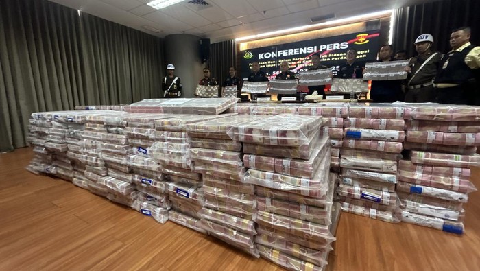Kejagung Sita Rp 565 Miliar dari 9 Tersangka Kasus Impor Gula