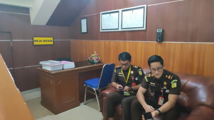 Kejari Ogan Ilir melimpahkan berkas Kadis OI ke Pengadilan Tipikor PN Palembang