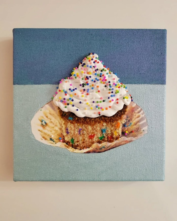 kue cantik seni rupa sulaman bordir berbentuk kue cantik