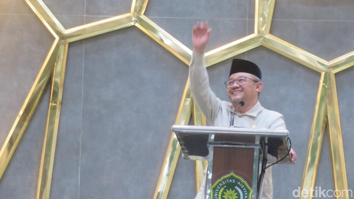 Mendikdasmen Abdul Muti saat ditemui di Masjid Walidah Dahlan Kampus Universitas Aisyiyah (Unisa) Jogja, Selasa (25/2/2025).