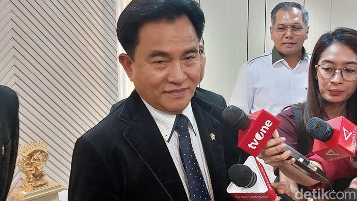 Menteri Koordinator Bidang Hukum, Hak Asasi Manusia, Imigrasi, dan Pemasyarakatan, Yusril Ihza Mahendra (Yogi Ernes/detikcom)