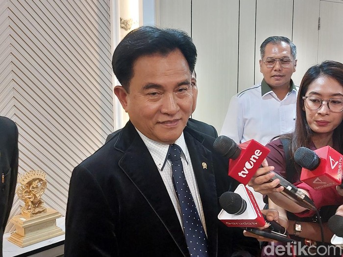 Menteri Koordinator Bidang Hukum, Hak Asasi Manusia, Imigrasi, dan Pemasyarakatan, Yusril Ihza Mahendra (Yogi Ernes/detikcom)