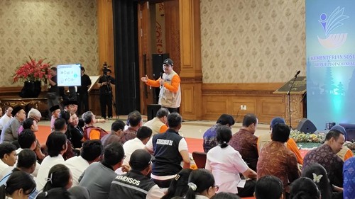 Menteri Sosial (Mensos) Saifullah Yusuf atau Gus Ipul tatap muka dengan para pilar sosial Bali di Balai Budaya Giri Nata Mandala Puspem Badung, Selasa (25/2/2025). (Agus Eka/detikBali)