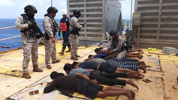 Penangkapan 7 orang Warga Anambas oleh Agensi Penguatkuasaan Maritim Malaysia. (Dok. Istimewa)