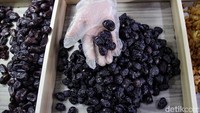 Kurma ajwa dan sukari menjadi jenis kurma yang paling banyak peminat.   