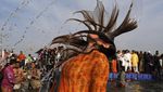 Potret Artis Bollywood Mandi Suci Rayakan Festival Maha Kumbh Mela