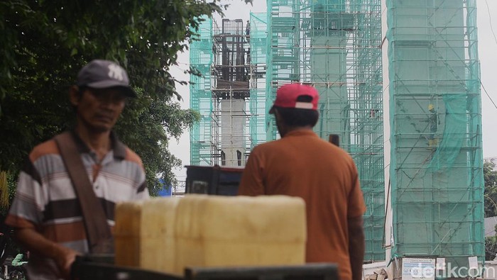Progres Pembangunan LRT Jakarta Fase 1B Pengerjaan Light Rail Transit (LRT) Jakarta fase 1B rute Velodrome-Manggarai di Manggarai, Jakarta, terus dikebut. Hingga 31 Januari 2025 telah mencapai 47,13 persen.