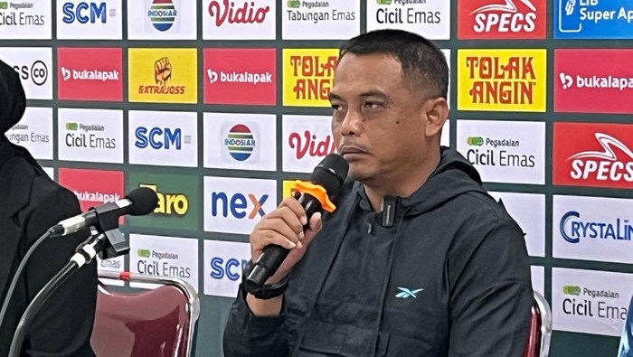 Jumpa pers PSIM Jogja jelang menghadapi Bhayangkara FC di Stadion Manahan, Solo, Selasa (25/2/2025).