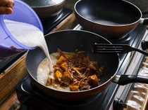 3 Hal Penting yang Harus Diperhatikan agar Santan Tidak Pecah