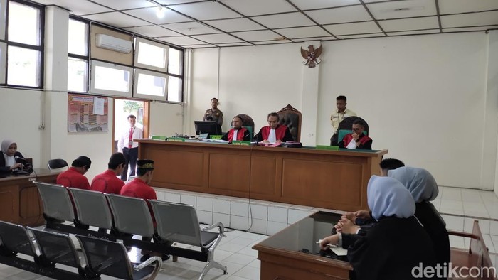 Tiga terdakwa pembunuh bos distro Palembang divonis hukuman mati