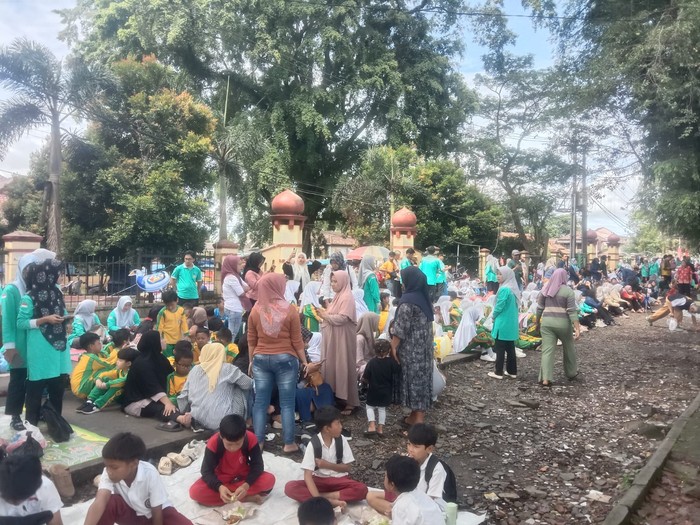 Warga Pandeglang menggelar munggahan menyambut bulan suci Ramadan. Foto: Dok. Istimewa.