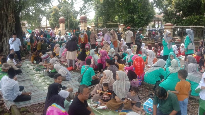 Warga Pandeglang menggelar munggahan menyambut bulan suci Ramadan. Foto: Dok. Istimewa.
