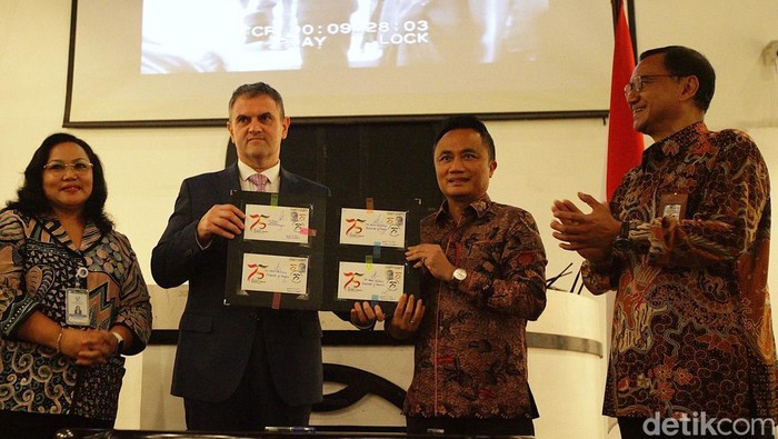 75 Tahun Hubungan Indonesia-Romania dalam Bingkai Foto Pameran fotografi 75 tahun hubungan bilateral Indonesia-Romania digelar di Jakarta. Pameran tersebut diberi judul Treasures of Romania.