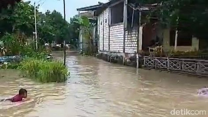 Banjir di Dusun Mojopencol Bojonegoro