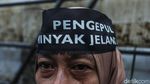Bawa Jeriken, Pengepul Demo Terkait Pengetatan Ekspor Minyak Jelantah