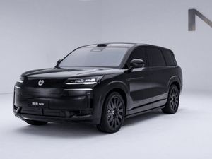 Harga Mulai Rp 800 Jutaan, SUV Mewah BYD Denza N9 Bisa Tempuh Jarak 1.300 Km!
