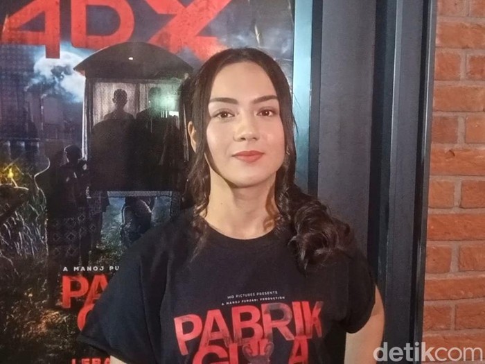 Pemeran film Pabrik Gula, Ersya Aurelia, ditemui di kawasan Tanah Abang, Jakarta Pusat, Selasa (25/2/2025).