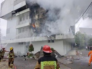 Respons Bobby soal Kantor Disdik Sumut Terbakar gegara Puntung Rokok