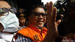 Ekspresi Hasto Usai Dicecar 52 Pertanyaan oleh Penyidik KPK