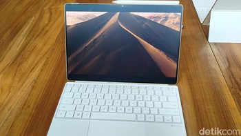 Kemudian dari sisi aplikasi, ada beragam aplikasi eksklusif untuk meningkatkan produktivitas dan kreativitas pengguna. Misalnya PC-Level WPS Office 2.0. Foto: detikINET/ Rizqy Nur Amalia