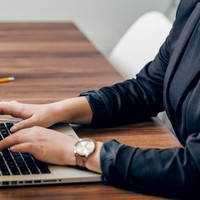 Kerja Berlebihan Tak Kenal Libur, Pria Ini Berakhir Kehilangan Nyawa