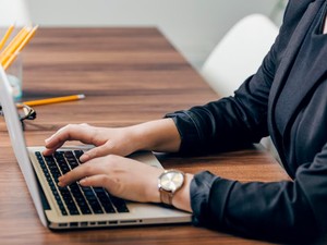 Kerja Berlebihan Tak Kenal Libur, Pria Ini Berakhir Kehilangan Nyawa