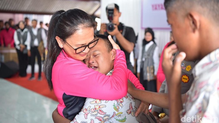 Istri Kapolri datang ke SLB Kemala Bhayangkari Gresik