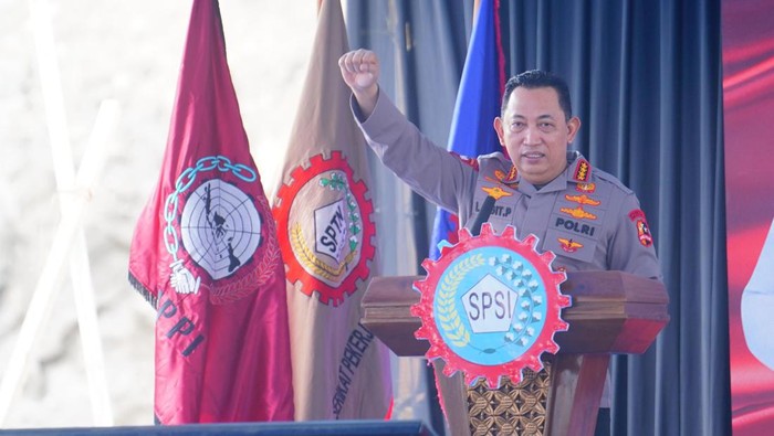 Kapolri Jenderal Listyo Sigit Prabowo menghadiri HUT ke-52 KSPSI di Purwakarta, Jawa Barat.